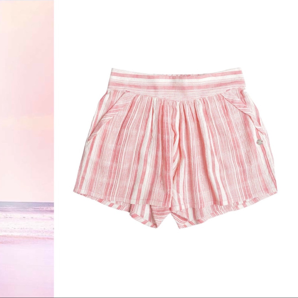 🌝 SOLD. 🍧 Roxy Girl’s Coral Woven Shorts